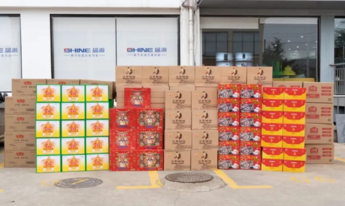 小年至 年味濃！關(guān)懷備至，濃濃溫情暖人心